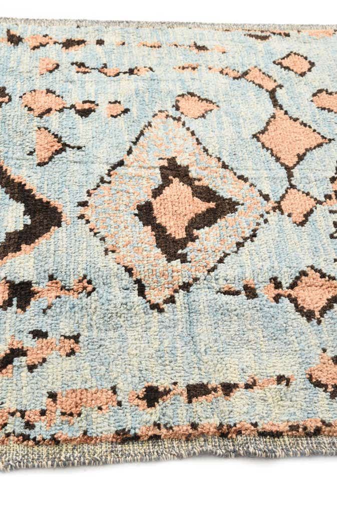 5' 4 x 7' 6 Hand Knotted Moroccan Wool Rug
