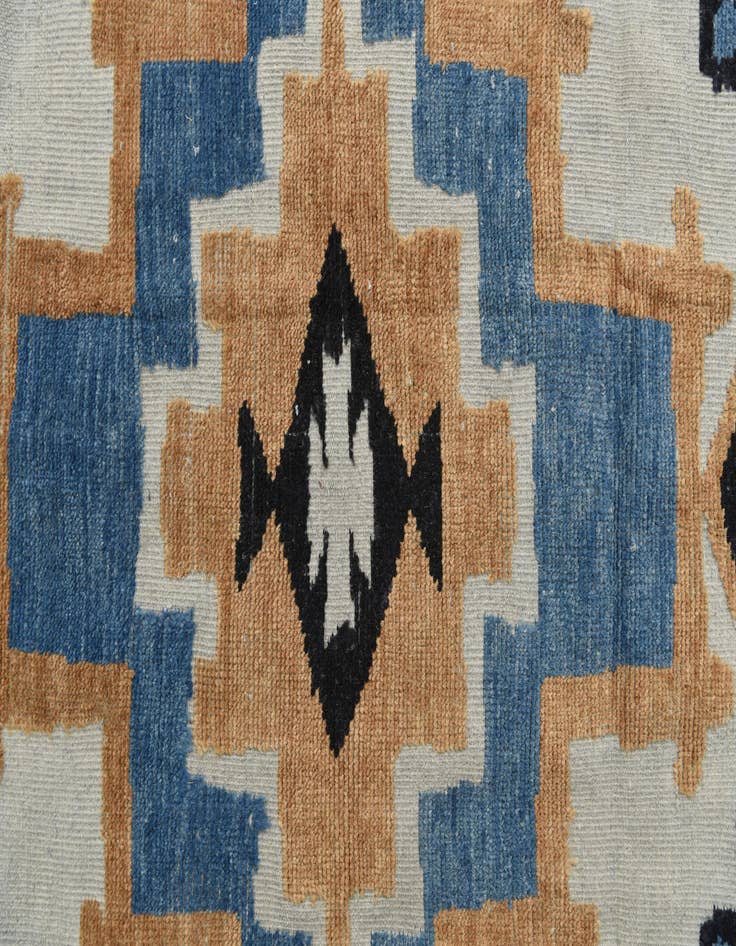 Detail image of 7' 6 x 10' 2  Hand Knotted Moroccan Wool Rug