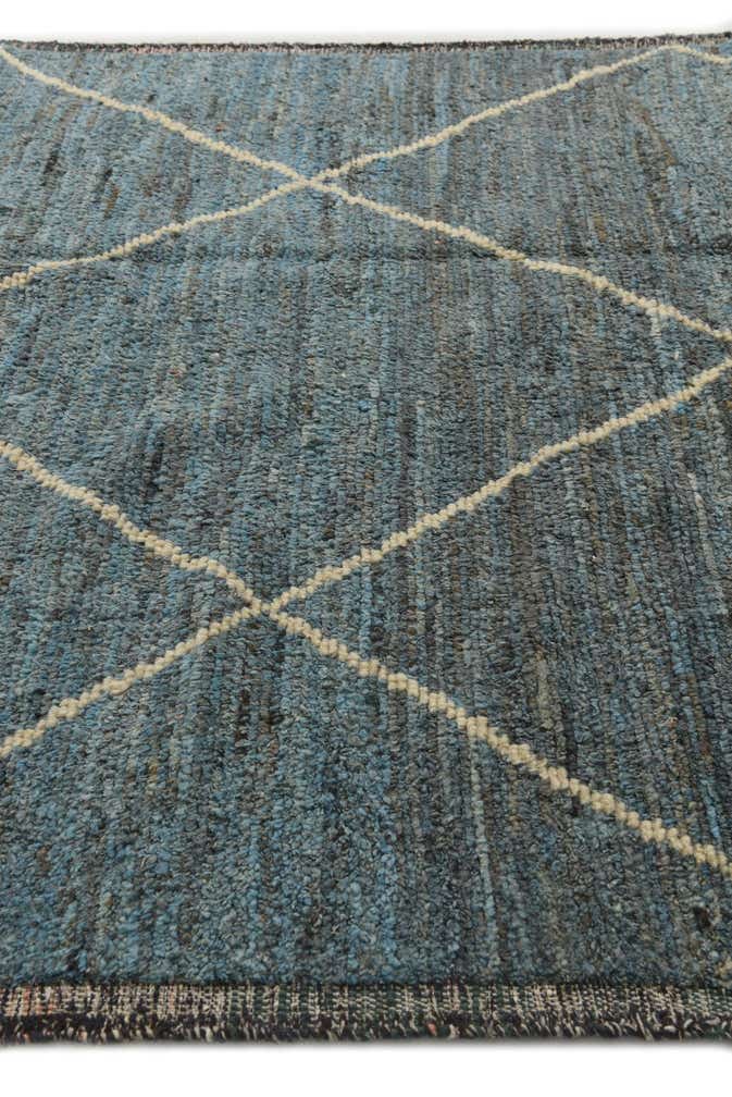 6' x 9' 7 Hand Knotted Moroccan Wool Rug