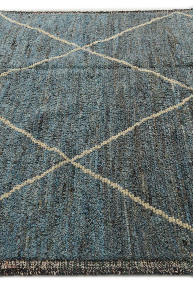 Detail image of 6' x 9' 7 Hand Knotted Moroccan Wool Rug