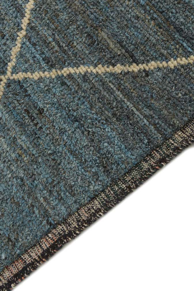 6' x 9' 7 Hand Knotted Moroccan Wool Rug