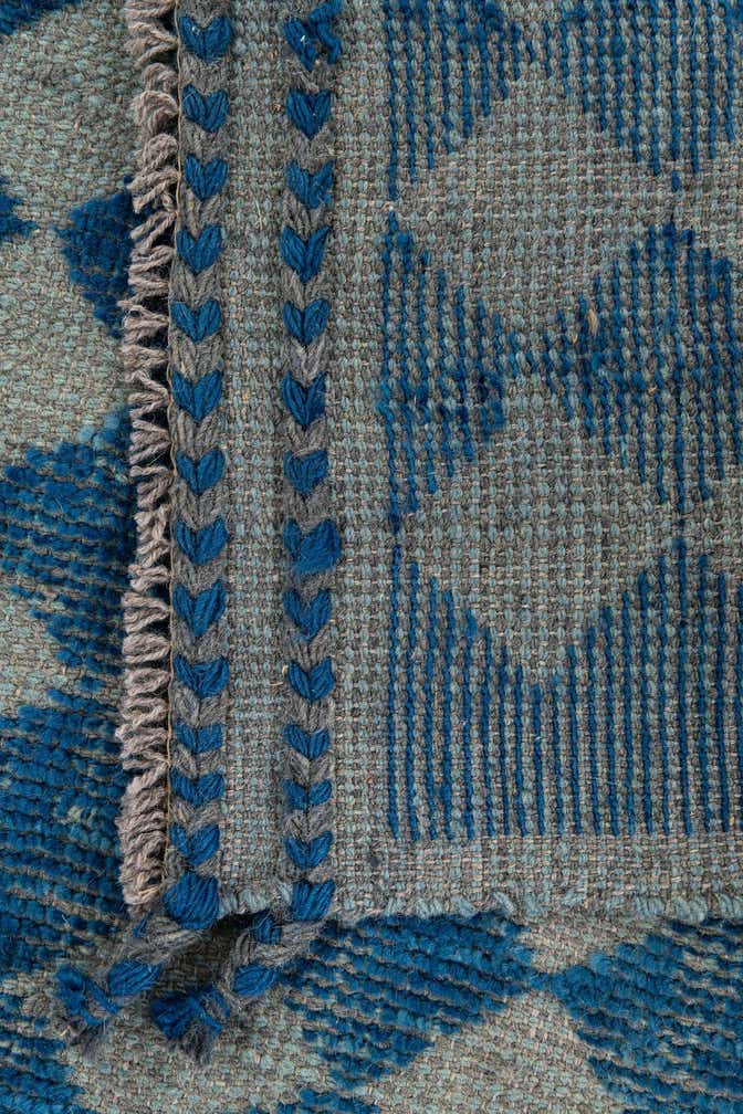 5' 6 x 8' 2 Hand Knotted Moroccan Wool Rug