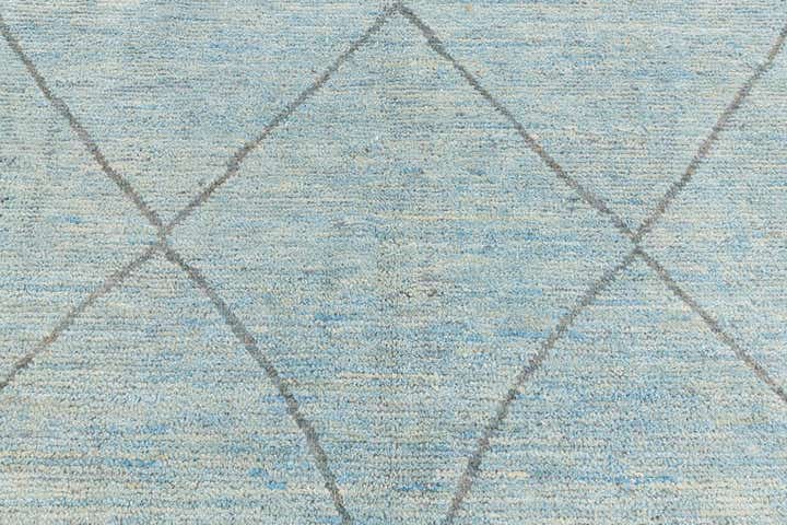 5' 10 x 9' 3 Hand Knotted Moroccan Wool Rug