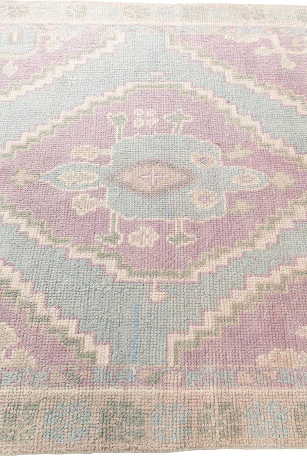 Detail image of 5' 10 x 9' 2 Hand Knotted Moroccan Wool Rug