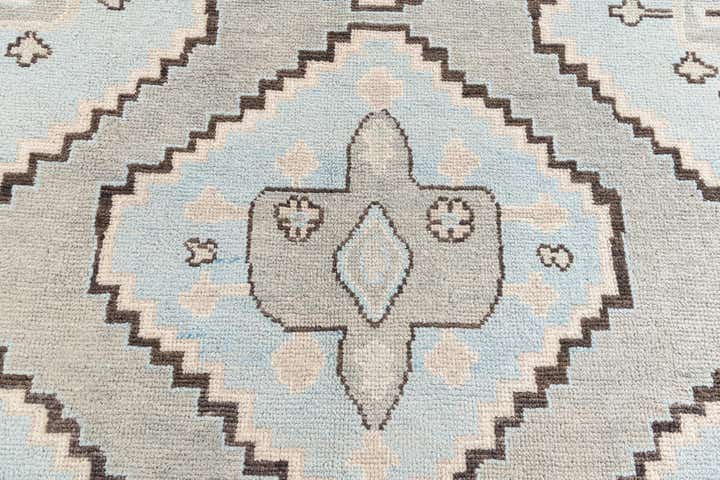 7' 10 x 10' 4 Hand Knotted Moroccan Wool Rug