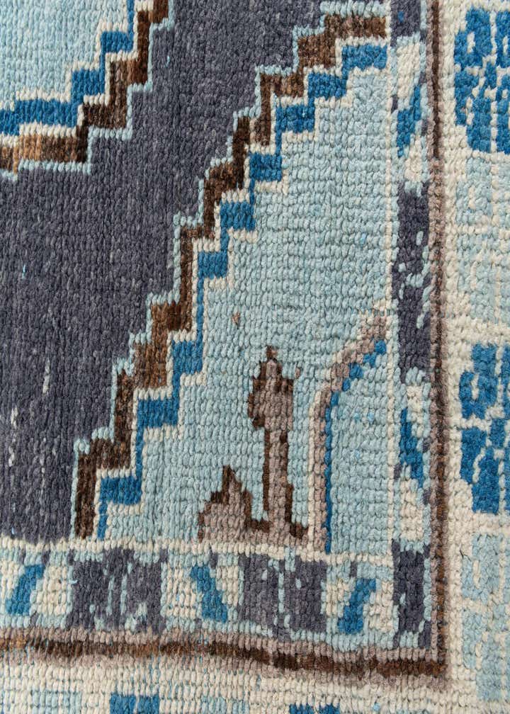 5' 10 x 9' 1 Hand Knotted Moroccan Wool Rug
