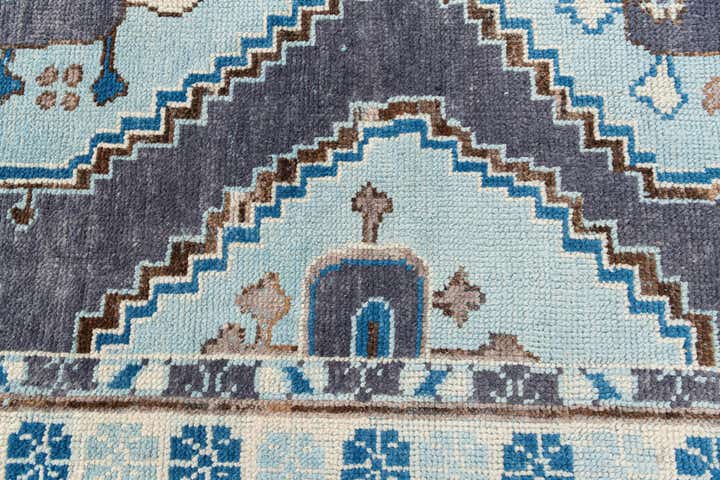 5' 10 x 9' 1 Hand Knotted Moroccan Wool Rug