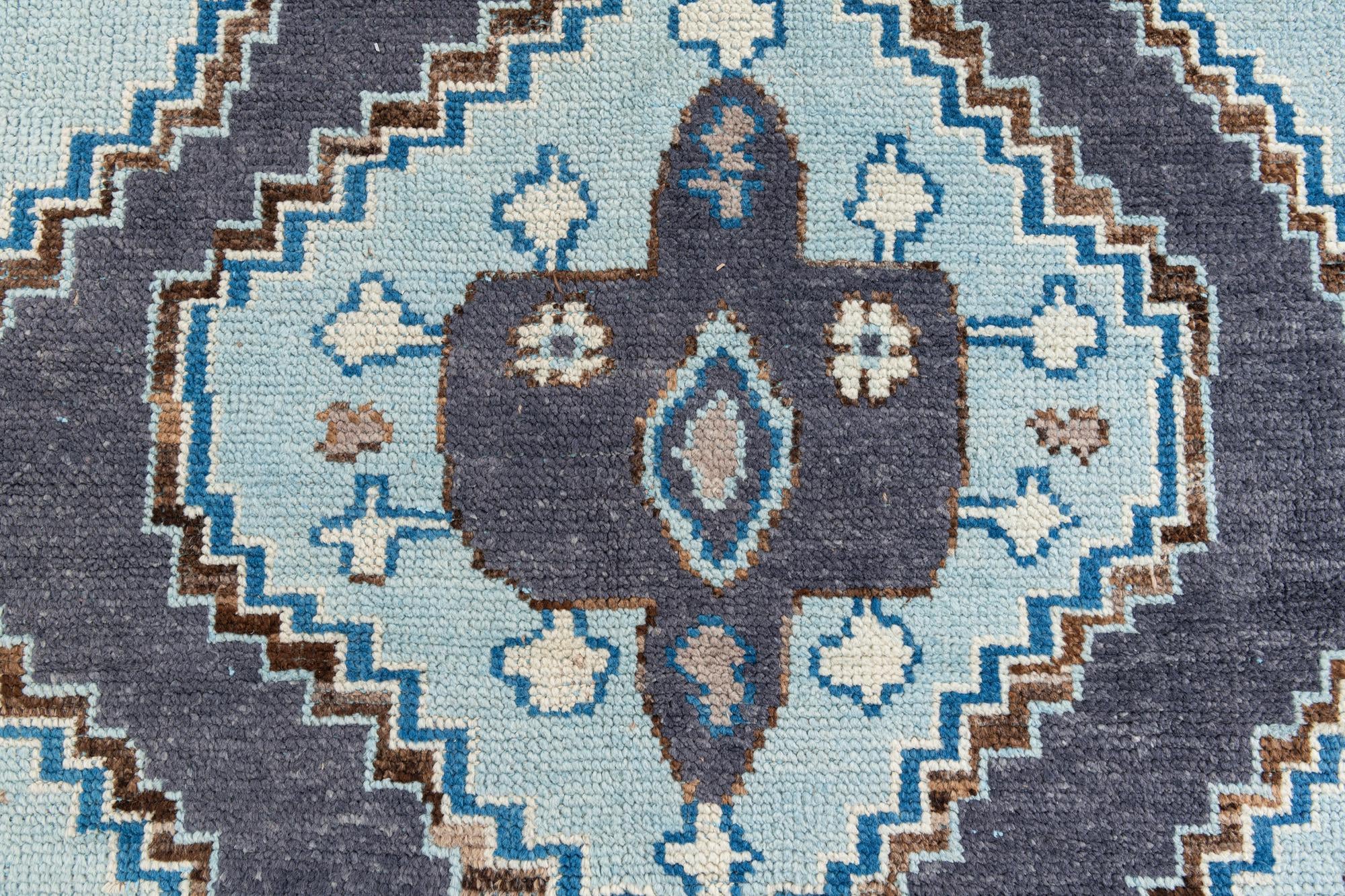 5' 10 x 9' 1 Hand Knotted Moroccan Wool Rug