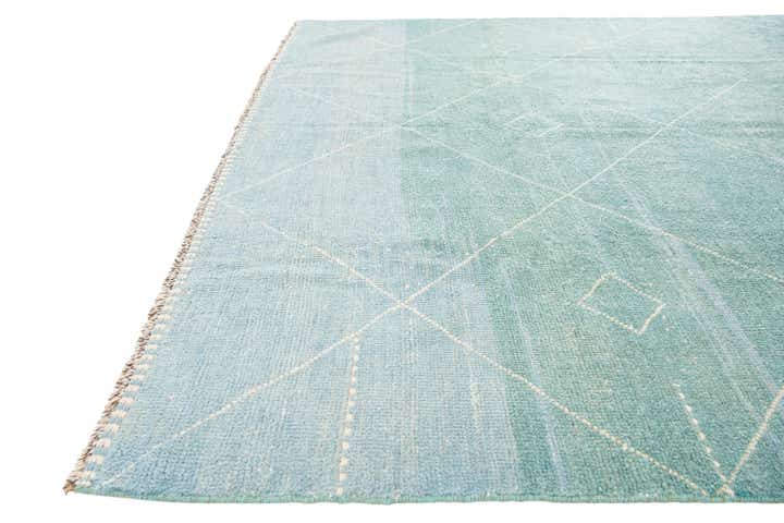 8' 1 x 10' Hand Knotted Moroccan Wool Rug
