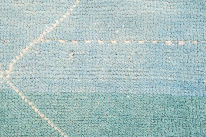 8' 1 x 10' Hand Knotted Moroccan Wool Rug