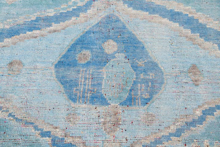 Detail image of 8' x 10' 2 Hand Knotted Moroccan Wool Rug