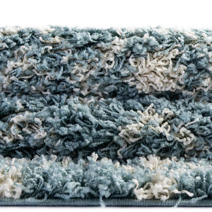 Detail image of 6' x 9' Moroccan Trellis Shag Rug