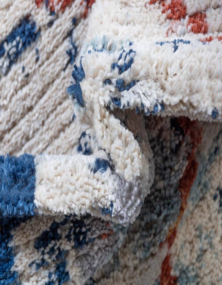 Detail image of 2' 2 x 3' Morocco Rug