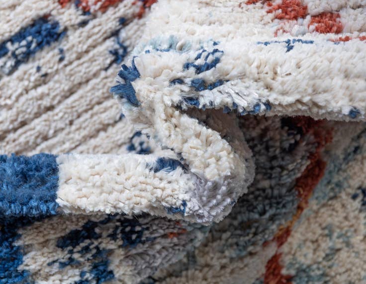 Detail image of 5' x 8' Morocco Rug