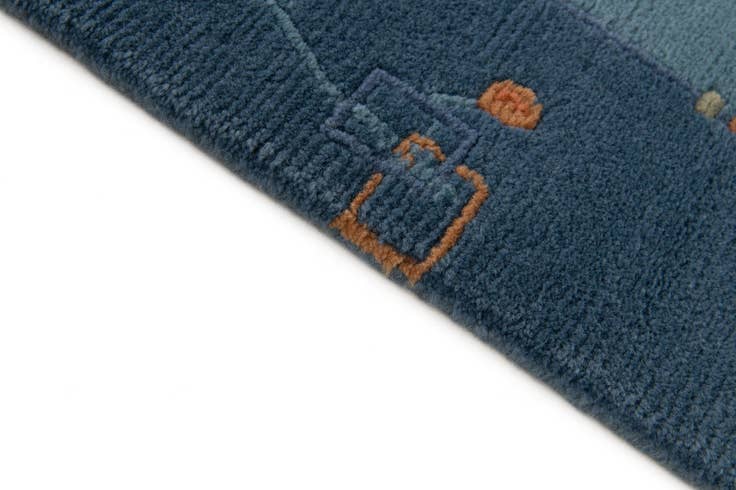 Detail image of 4' 9 x 6' 7 Hand Knotted Nepal Wool Rug