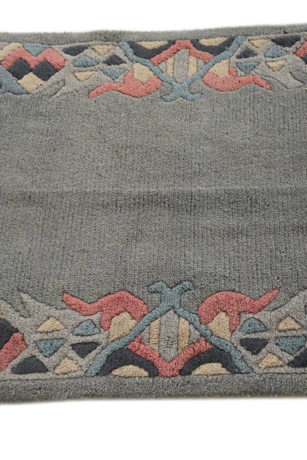 Detail image of 2' 5 x 4' 7 Hand Knotted Nepal Wool Rug