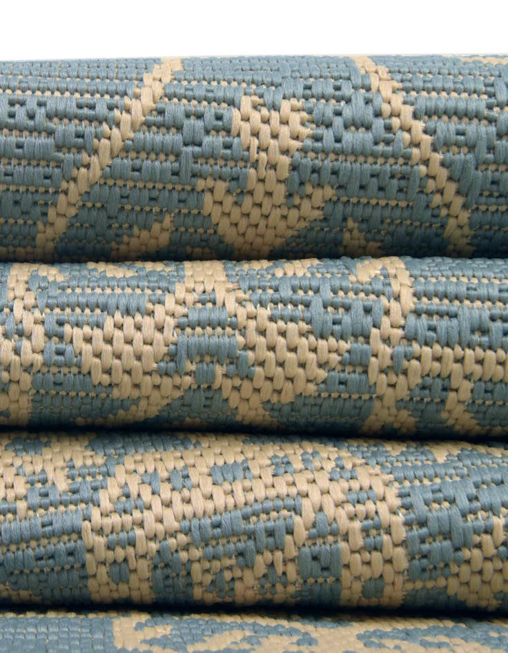 Detail image of 2' x 3' Easy-Clean Botanical Indoor / Outdoor Rug