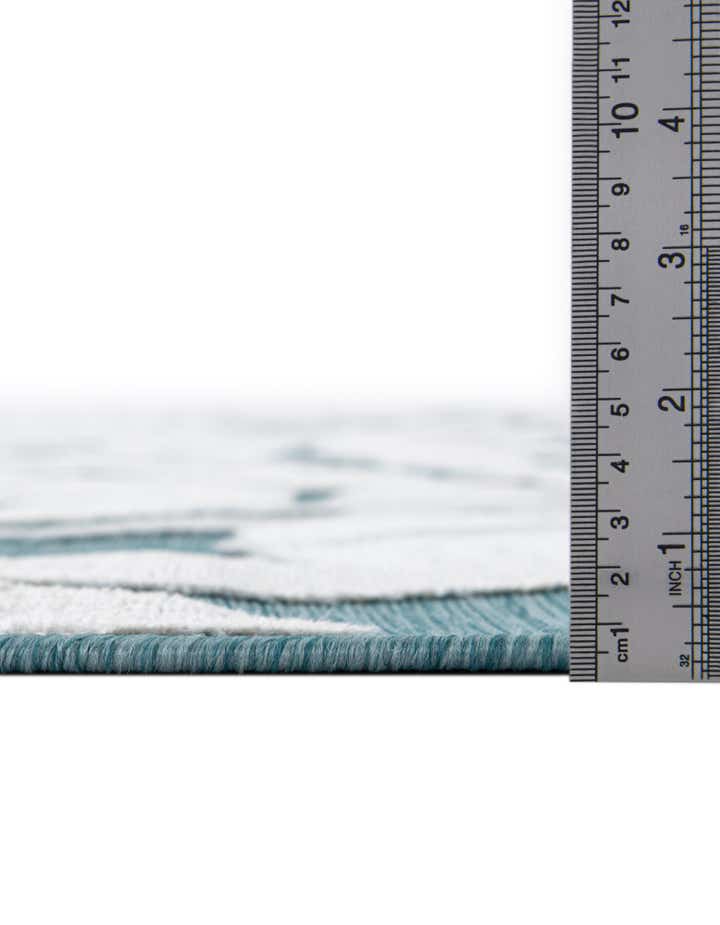 4' 5 x 6' Easy-Clean Botanical Indoor / Outdoor Rug