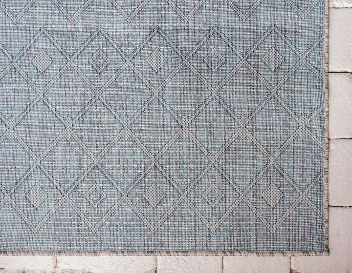 9' x 12' 2 Easy-Clean Lattice Indoor / Outdoor Rug