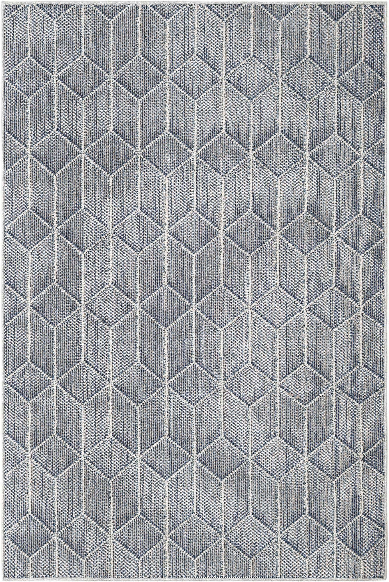4' 1 x 6' 1 Easy-Clean Lattice Indoor / Outdoor Rug