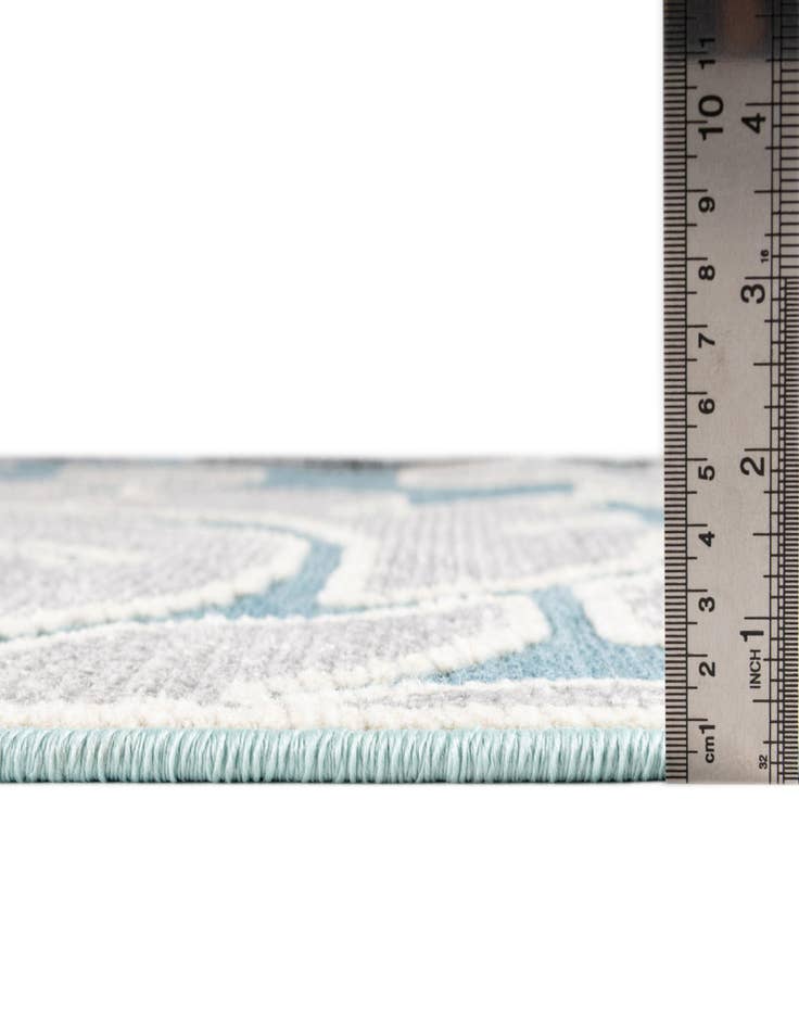 Detail image of 5' 3 x 7' 7  Washable  Indoor / Outdoor Rug