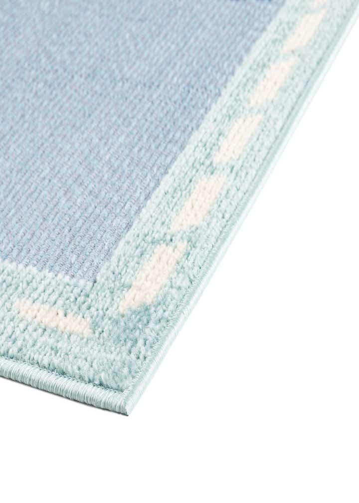 5' 3 x 7' 7 Easy-Clean Indoor / Outdoor Rug