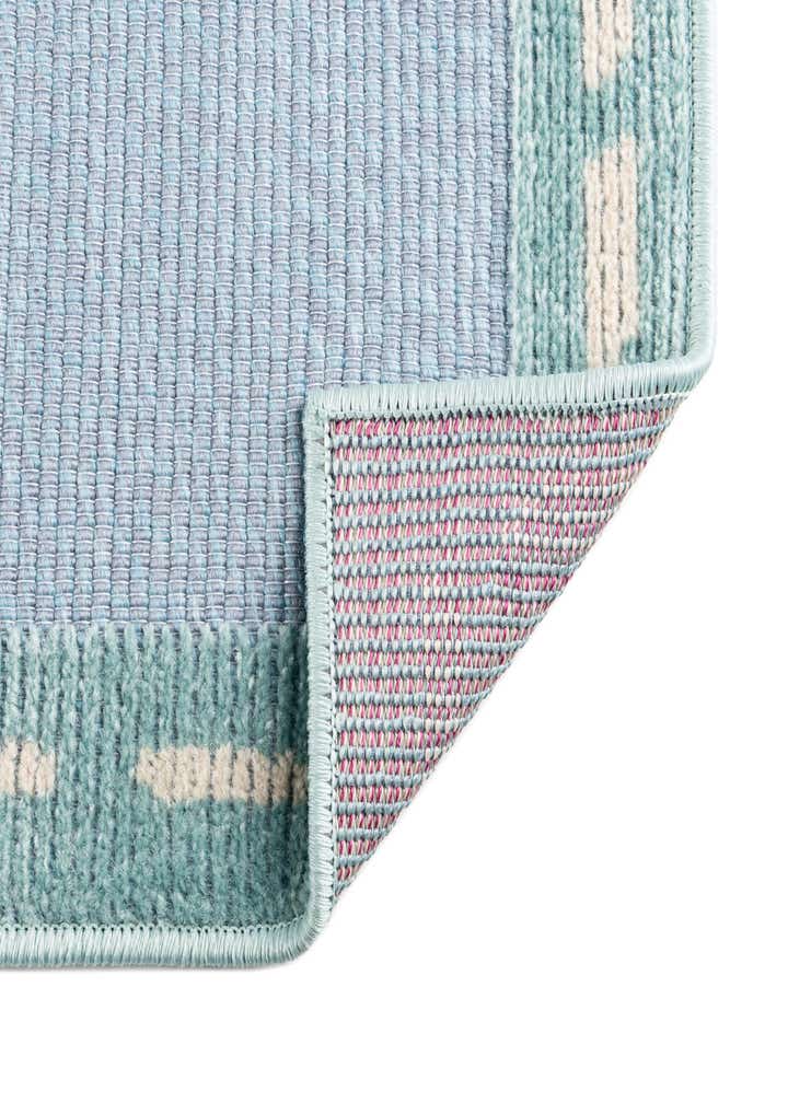 5' 3 x 7' 7 Easy-Clean Indoor / Outdoor Rug
