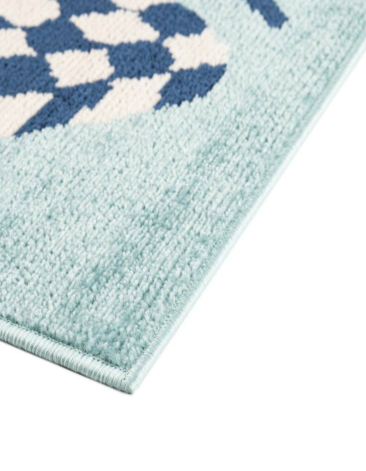 Detail image of 5' 3 x 7' 7 Washable Indoor / Outdoor Rug