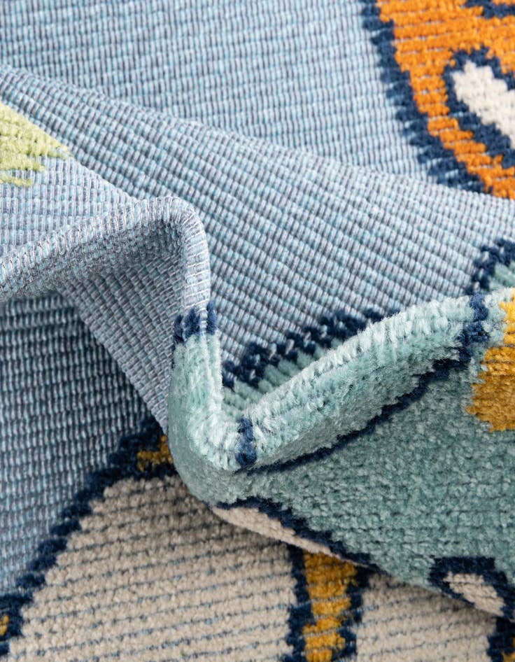 Detail image of 5' 3 x 7' 7  Washable  Indoor / Outdoor Rug