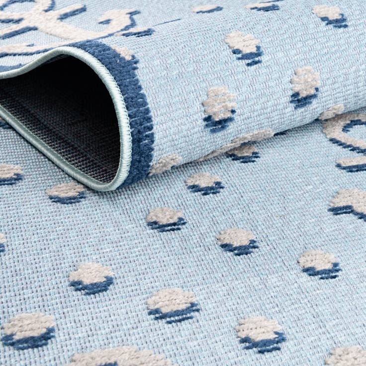 Detail image of 5' 3 x 7' 7 Easy-Clean Indoor / Outdoor Rug