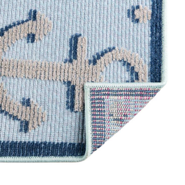 Detail image of 5' 3 x 7' 7 Easy-Clean Indoor / Outdoor Rug