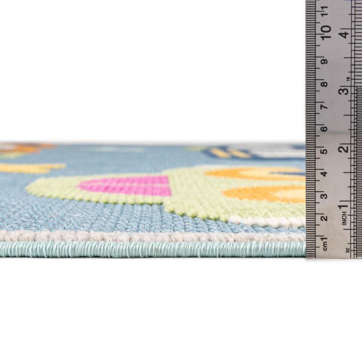 5' 3 x 7' 7 Easy-Clean Indoor / Outdoor Rug