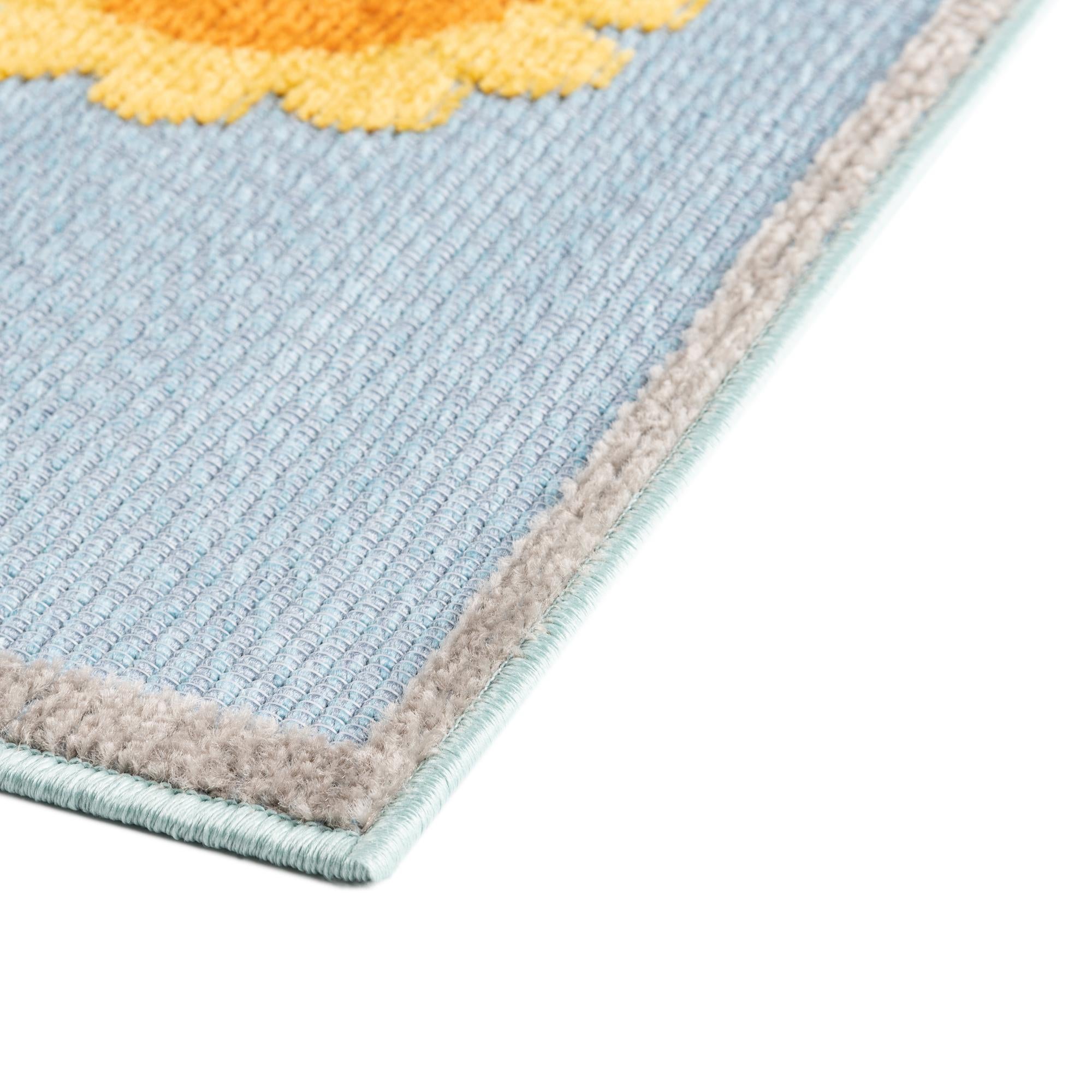 5' 3 x 7' 7 Easy-Clean Indoor / Outdoor Rug