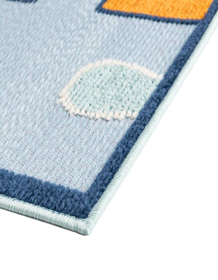 Detail image of 5' 3 x 7' 7 Washable Indoor / Outdoor Rug