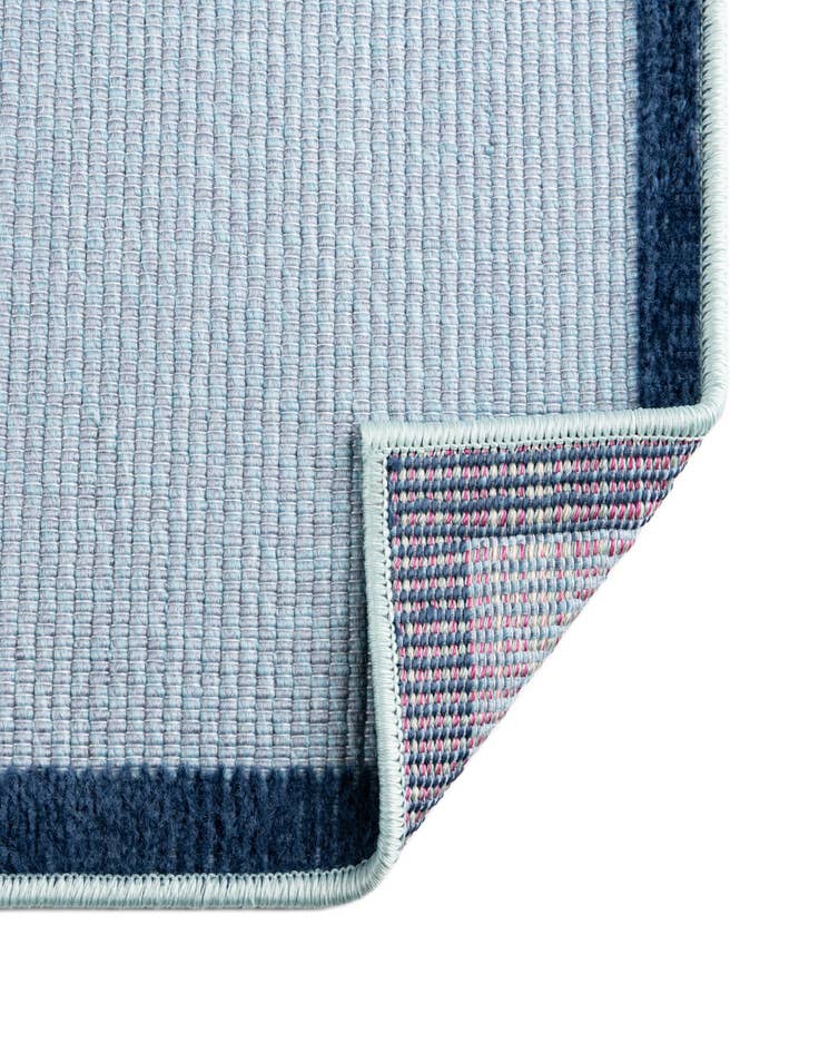 Detail image of 5' 3 x 7' 7  Washable  Indoor / Outdoor Rug