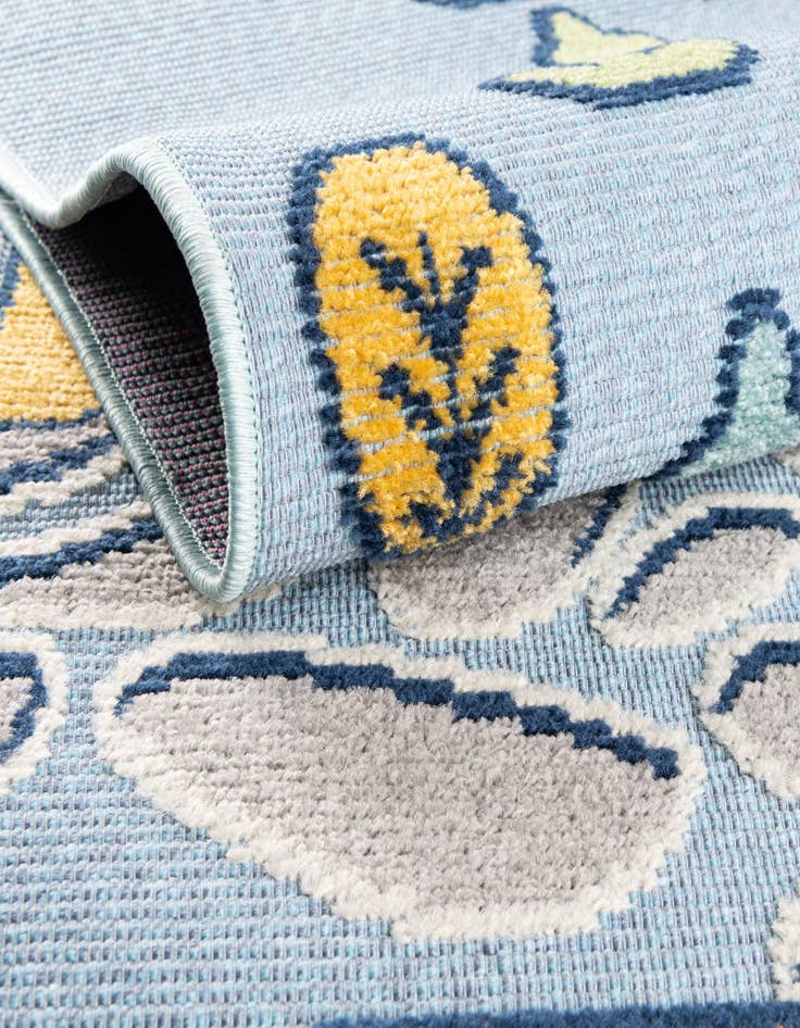 Detail image of 5' 3 x 7' 7  Washable  Indoor / Outdoor Rug