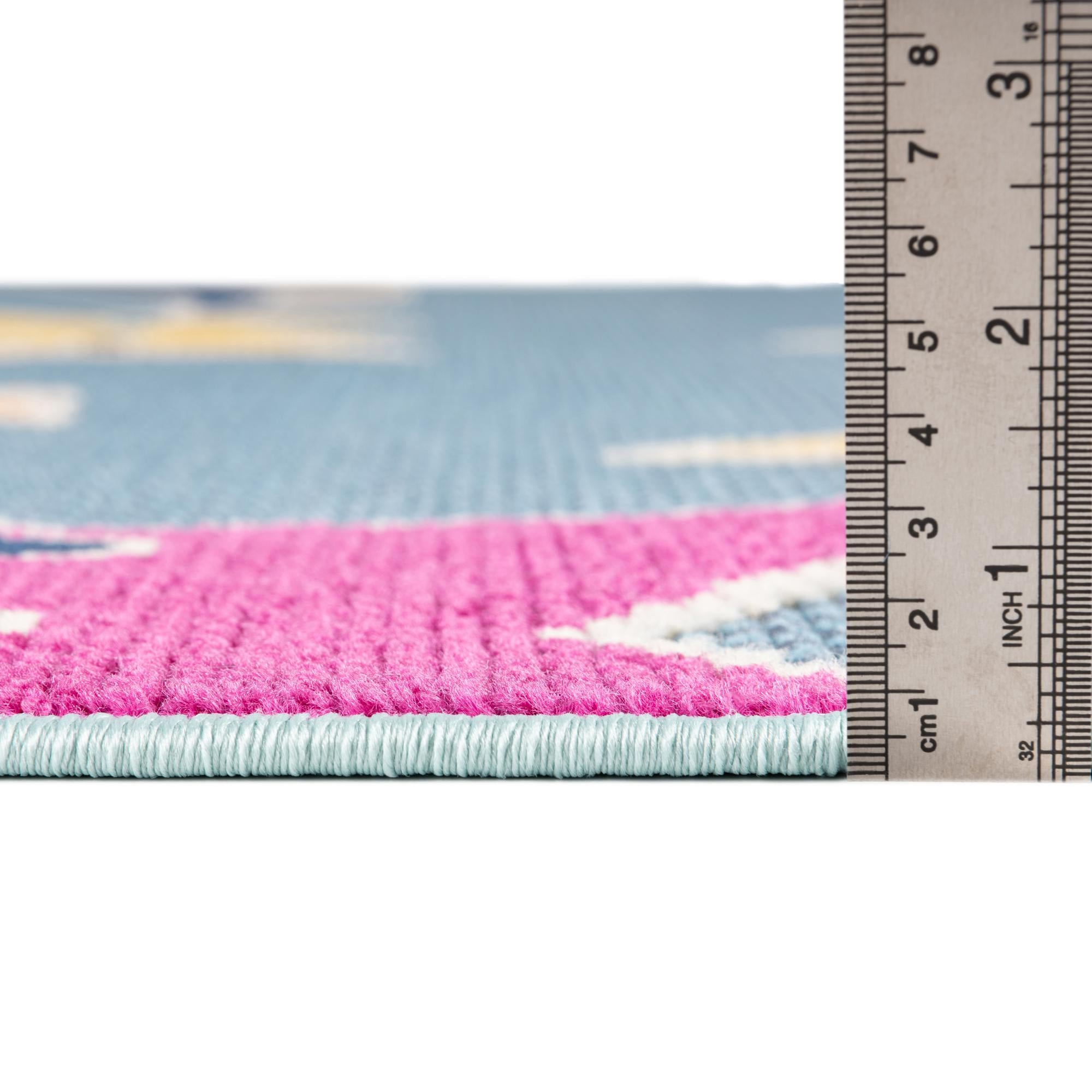5' 3 x 7' 7 Easy-Clean Indoor / Outdoor Rug
