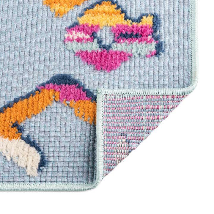 5' 3 x 7' 7 Easy-Clean Indoor / Outdoor Rug