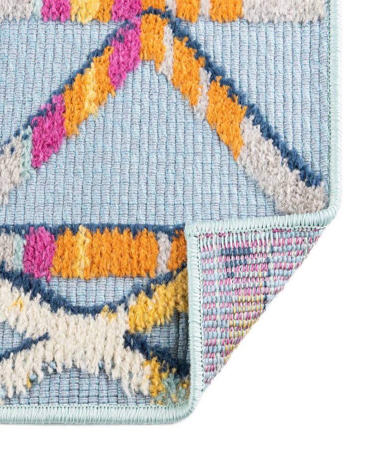 Detail image of 5' 3 x 7' 7  Washable  Indoor / Outdoor Rug