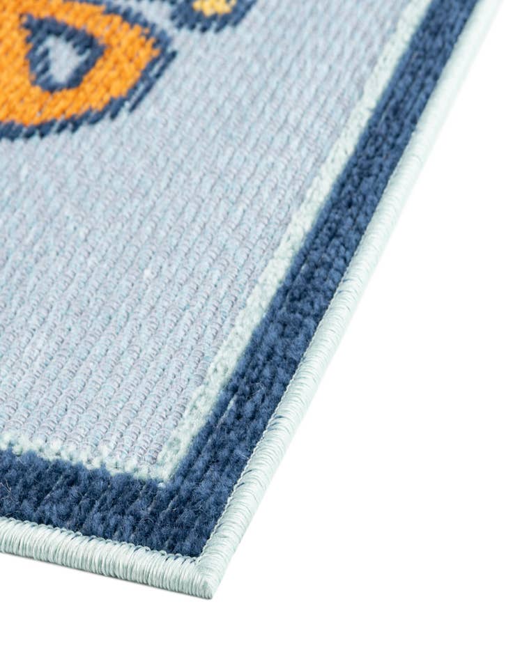 Detail image of 5' 3 x 7' 7  Washable  Indoor / Outdoor Rug