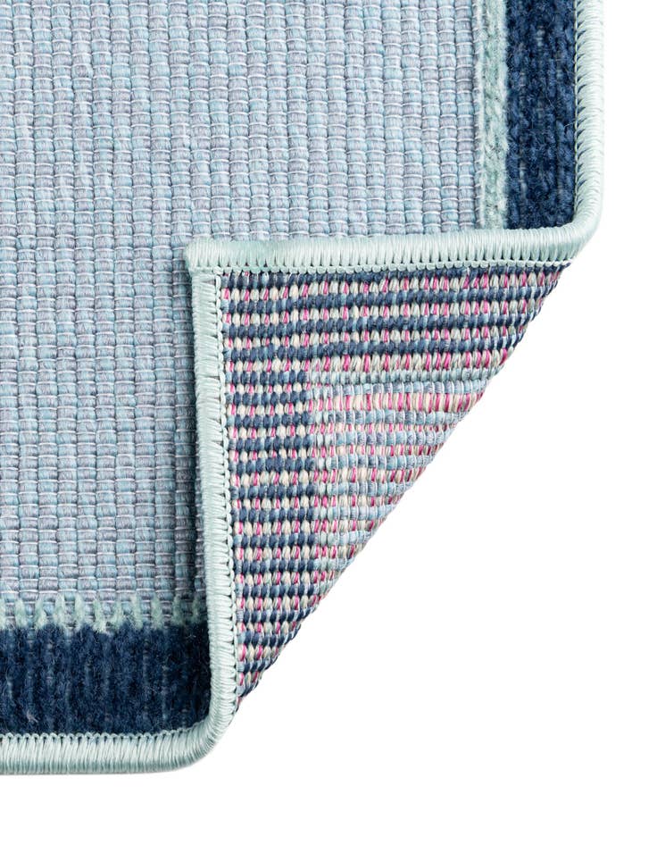 Detail image of 5' 3 x 7' 7  Washable  Indoor / Outdoor Rug