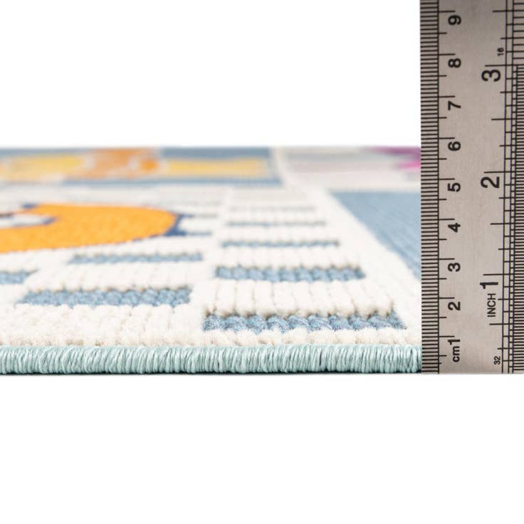 Detail image of 5' 3 x 7' 7 Easy-Clean Indoor / Outdoor Rug