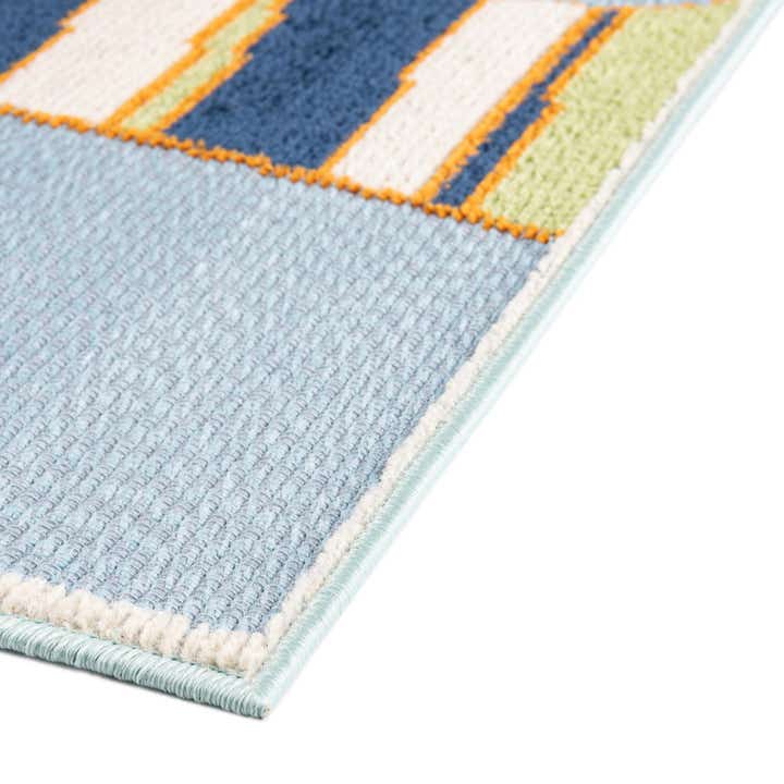5' 3 x 7' 7 Easy-Clean Indoor / Outdoor Rug