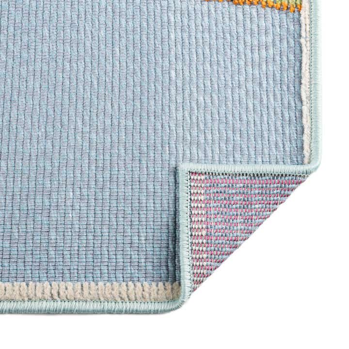 5' 3 x 7' 7 Easy-Clean Indoor / Outdoor Rug