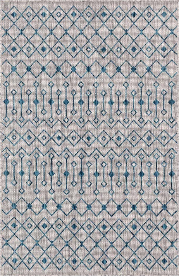 Detail image of 5' x 8' Easy-Clean Trellis Indoor / Outdoor Rug
