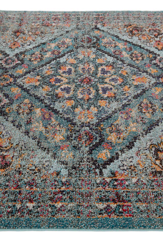 Detail image of 5' 3 x 7' 6 Palazzo Rug