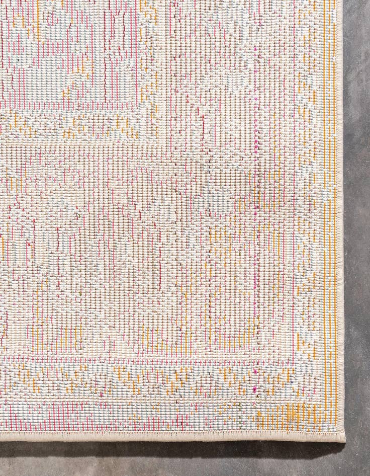 Detail image of 10' 6 x 16' 5  Washable Palazzo Rug