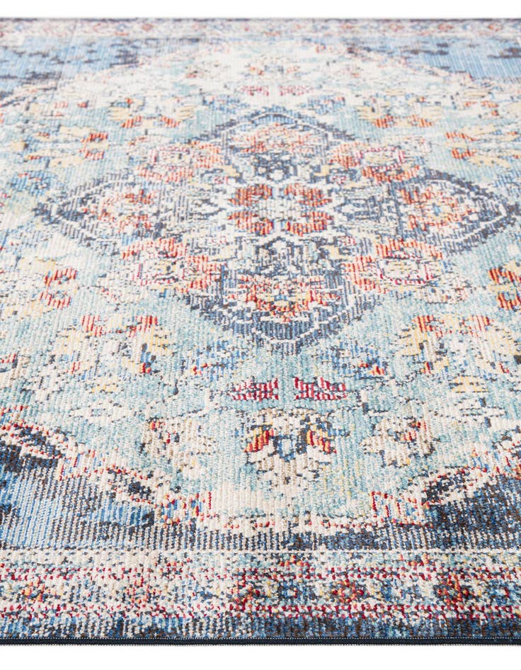 Detail image of 5' 4 x 7' 4 Pallazo Rug