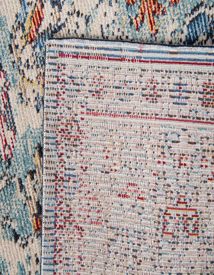 Detail image of 5' 4 x 7' 4 Pallazo Rug