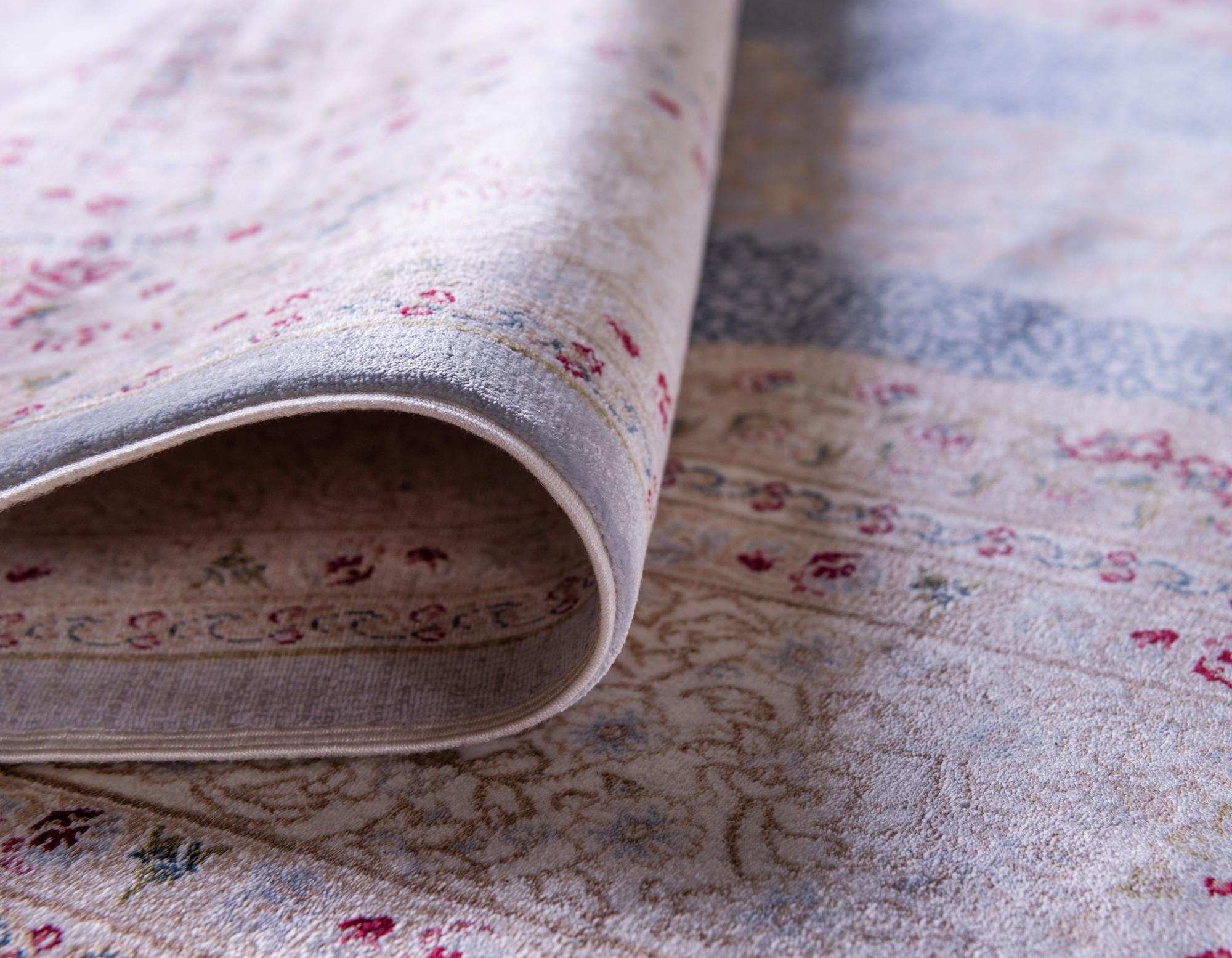 5' x 7' 5 Qom Bamboo Silk Rug